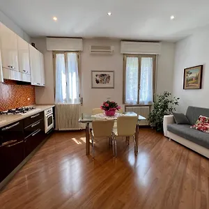 Appartamento Charming Near Saragozza, Bologna